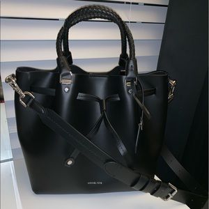 NEW W/O TAGS Michael Kors Black Blakey Bucket Bag